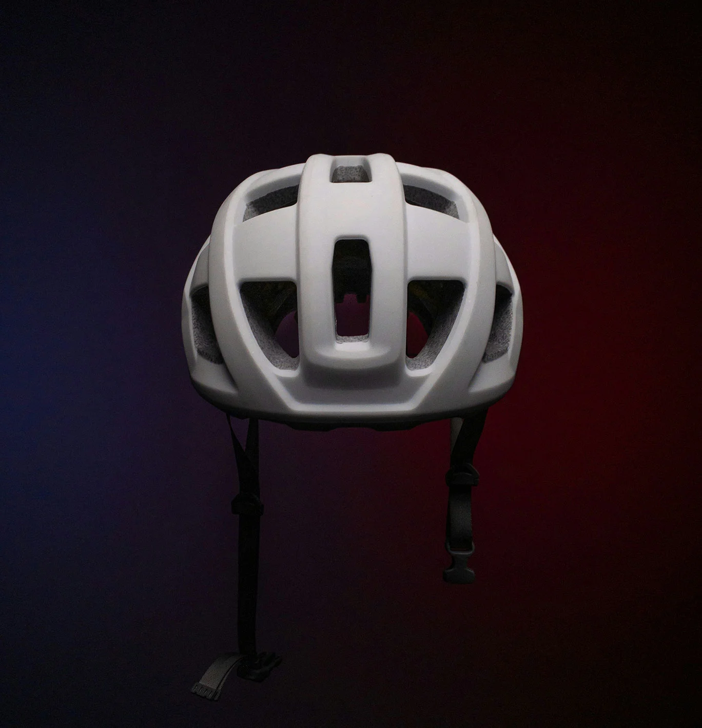 white cycing helmet, bicycle safty